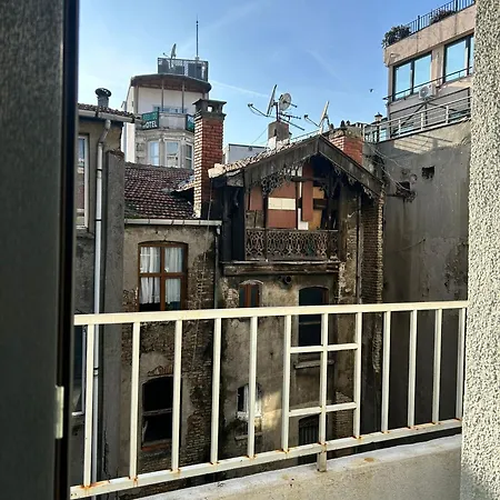 Taksim Istiklal Street Casavilla Hotel