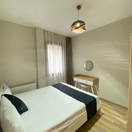 מלון Taksim Casavilla 3*